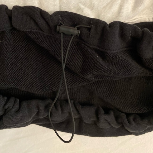 Levi’s Colorblock Cinched Hoodie - Picture 4 of 6